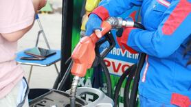 Giá xăng dầu hôm nay 13/10/2025: Tiếp tục giảm mạnh