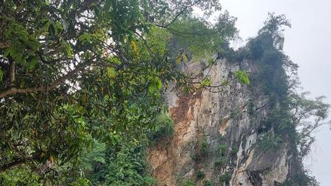 Dân bất an vì doanh nghiệp nổ mìn khai thác đá ở Quỳ Châu