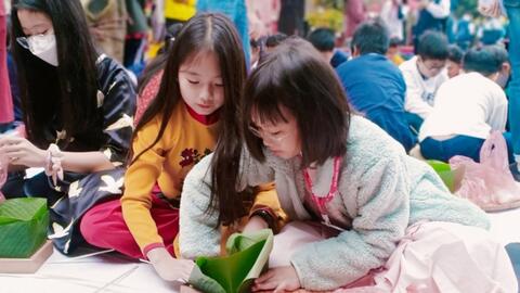 “Cơ hội” dạy con trẻ về văn hóa dân tộc dịp Tết cổ truyền