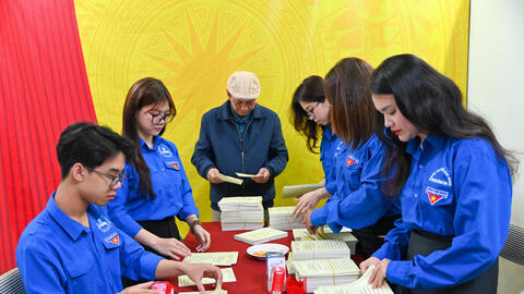 Những lá phiếu chuẩn bị sẵn sàng cho ngày hội non sông