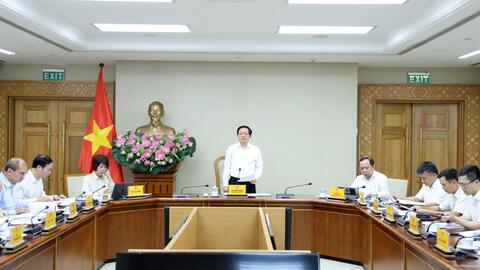 Xây dựng trung tâm nghiên cứu, phòng thí nghiệm trọng điểm phục vụ công nghệ chiến lược
