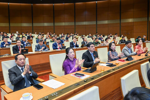 Quốc hội thông qua Nghị quyết về phát triển văn hóa Việt Nam