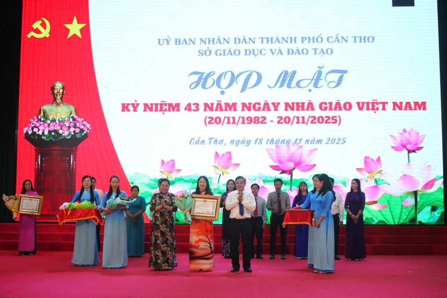 Cần Thơ tri ân đội ngũ nhà giáo, định hướng phát triển giáo dục Cần Thơ tri ân đội ngũ nhà giáo, định hướng phát triển giáo dục
