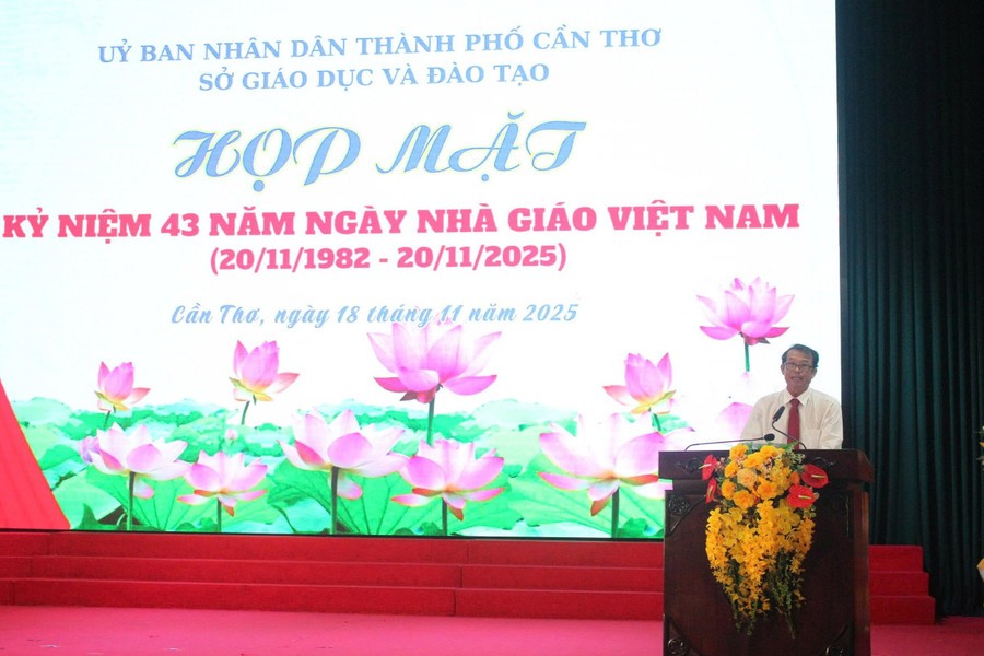 Ông Nguyễn Văn Khởi phát biểu tại chương trình Họp mặt. Ảnh: Quốc Ngữ. Ông Nguyễn Văn Khởi phát biểu tại chương trình Họp mặt. Ảnh: Quốc Ngữ.