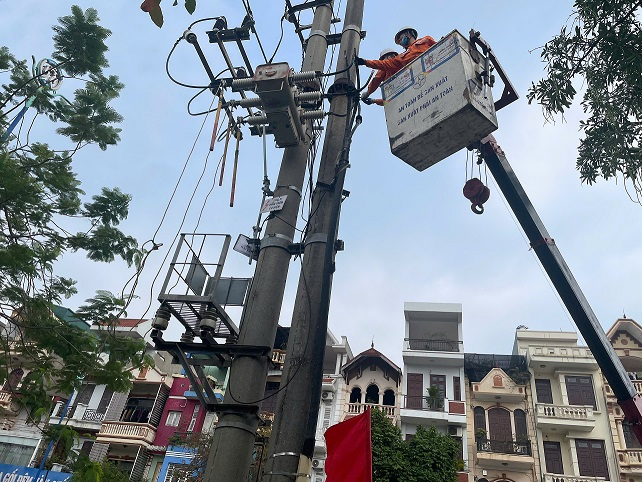 Các thiết bị đóng cắt thông minh như tủ RMU, Recloser có điều khiển xa đã được lắp đặt và đưa vào vận hành, góp phần nâng cao khả năng tự động hóa và xử lý sự cố trên lưới điện