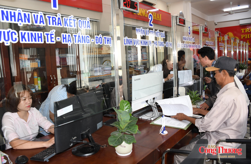 Sau một năm triển khai, mô hình chính quyền địa phương hai cấp đã tạo ra những chuyển biến tích cực trong quản trị, điều hành, cải cách hành chính và nâng cao chất lượng phục vụ người dân, doanh nghiệp