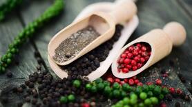 Hồ tiêu neo ở mức 159.000 đồng/kg