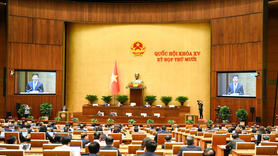 Bộ trưởng Nguyễn Hồng Diên trình bày Tờ trình dự án Luật Thương mại điện tử