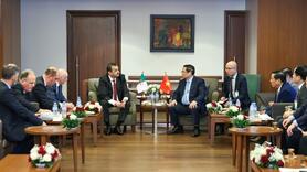 Việt Nam - Algeria đẩy mạnh hợp tác năng lượng mặt trời, điện gió