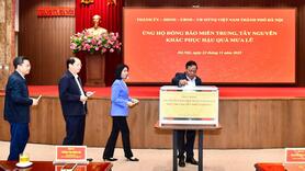 Cán bộ và nhân dân Thủ đô ủng hộ đồng bào miền Trung, Tây Nguyên khắc phục hậu quả mưa lũ