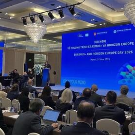 Đoàn doanh nghiệp Thụy Điển đến Việt Nam thúc đẩy hợp tác hạ tầng