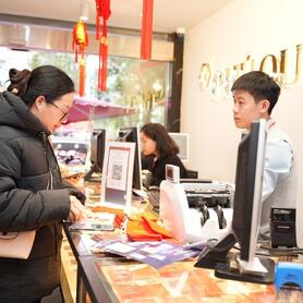 Khí thế làm việc sôi động tại doanh nghiệp những ngày đầu sau Tết