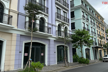 Loạt shophouse ven biển vắng bóng người: Dòng tiền của nhà đầu tư đang ‘ngủ’ hay im lặng ‘lớn lên’ ?