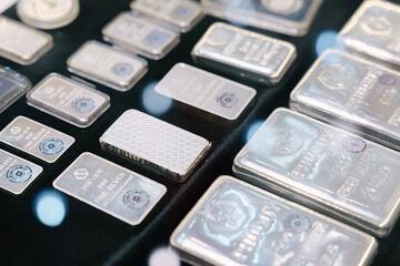 Giá bạc hôm nay 25/2/2026: Tăng bứt phá