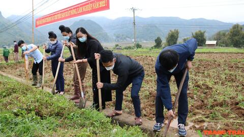Thuận Châu ra quân làm thủy lợi mùa khô năm 2022
