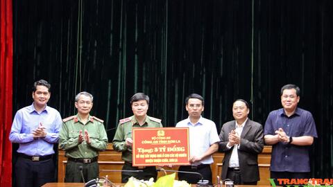 Công an tỉnh Sơn La: Hỗ trợ 5 tỷ đồng xây dựng nhà cho hộ nghèo