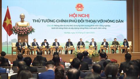 Thủ tướng Phạm Minh Chính đối thoại với nông dân Việt Nam