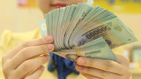 Người lao động có được ứng trước tiền lương ngày Tết Nguyên đán 2024?