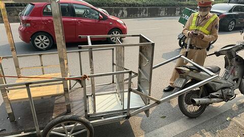 Lập hồ sơ xử lý đối tượng đập phá xe vi phạm giao thông