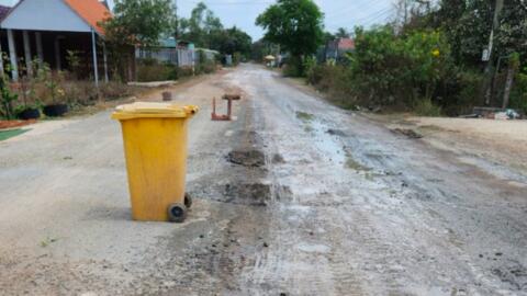 Người dân bức xúc doanh nghiệp khai thác đất gây ô nhiễm môi trường