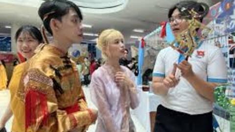 Sinh viên TP HCM tìm hiểu về văn hóa thế giới