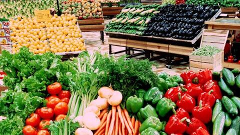 Một công ty xuất nhập khẩu nông sản bị dừng làm thủ tục hải quan