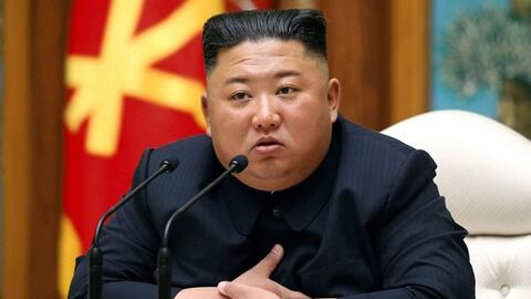 Nhà lãnh đạo Triều Tiên Kim Jong-un bất ngờ xuất hiện sau 'ngày dài' vắng bóng