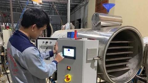 Anh Nguyễn Văn Tư khởi nghiệp từ sản phẩm máy sấy khô nông sản