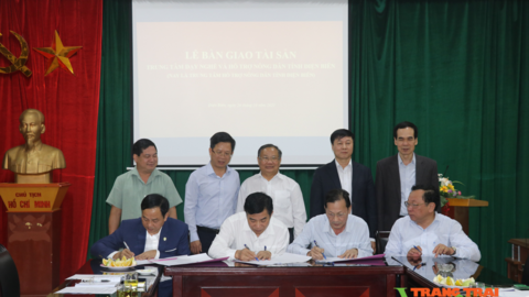 Trung ương Hội Nông dân Việt Nam bàn giao tài sản cho Hội Nông dân tỉnh Điện Biên