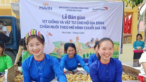 Tập đoàn Mavin phối hợp World Vision triển khai mô hình nuôi vịt siêu nạc theo chuỗi giá trị tại Thanh Hóa