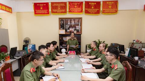 Trận tuyến thầm lặng của người chiến sỹ mang sắc phục màu cỏ úa