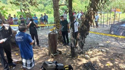 Lò hỏa thiêu bất ngờ phát nổ giữa đám tang, 3 người chết thảm