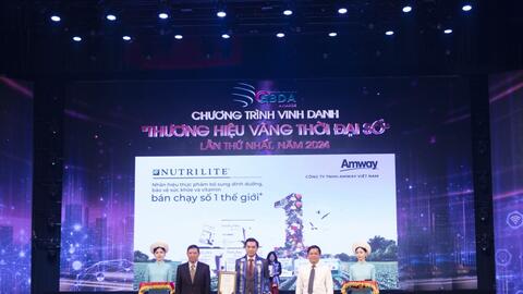 Amway Việt Nam vinh dự nhận Giải thưởng Thương hiệu vàng phát triển bền vững