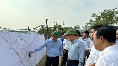 Kiên quyết không để phát sinh vi phạm vùng bãi, ven đê sông Hồng