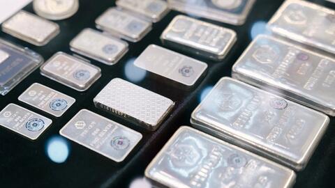 Giá bạc hôm nay 4/8/2025: Bạc giữ ổn định