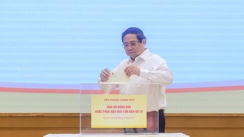 Thủ tướng cùng lãnh đạo Chính phủ ủng hộ đồng bào vùng bão lũ