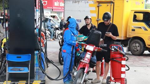 Giá xăng dầu hôm nay ngày 11/11/2025: Đảo chiều giảm nhẹ