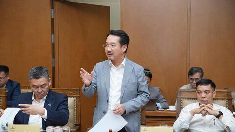 Bộ Công Thương làm việc với Petrovietnam về hoạt động dầu khí