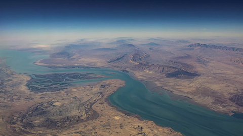 Nguồn cung năng lượng toàn cầu trước thách thức từ eo biển Hormuz