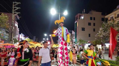 Điện Biên: Gần 3.000 diễn viên, quần chúng tham gia Carnaval đường phố