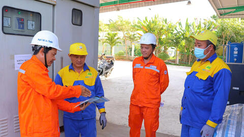 Phó Tổng giám đốc EVNSPC chia sẻ bí quyết tiết kiệm điện mùa nắng nóng