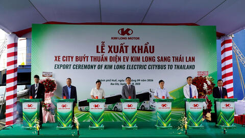 Thành phố Huế: Xuất cảng 9 xe buýt điện đầu tiên sang Thái Lan