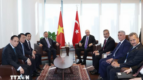 Tổng Bí thư, Chủ tịch nước Tô Lâm gặp Tổng thống Thổ Nhĩ Kỳ bên lề Đại hội đồng Liên hợp quốc