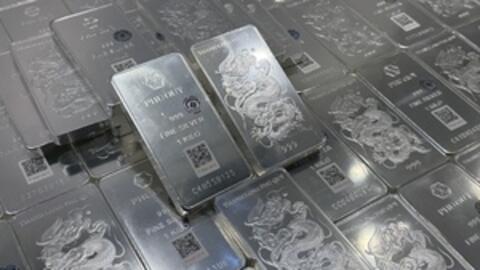 Giá bạc hôm nay 21/10/2026: Quay đầu sụt giảm