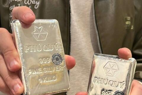 Giá bạc hôm nay 29/10/2025: Bạc nối đà giảm
