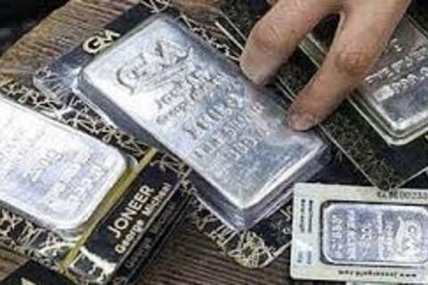 Giá bạc hôm nay 31/10/2025: Bạc đảo chiều giảm