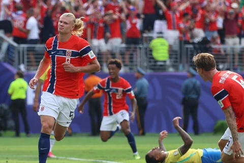 Haaland lập cú đúp, Na Uy đánh bại Brazil để tiến vào tứ kết