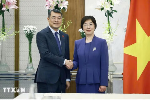 AIIB cam kết tiếp tục đồng hành cùng Việt Nam phát triển cơ sở hạ tầng bền vững