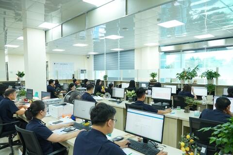 Ngành hải quan tạo thuận lợi cho doanh nghiệp sau phân cấp thủ tục