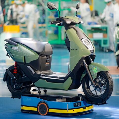 Giá xe máy điện Honda ICON e: giảm sâu về mốc hơn 20 triệu đồng